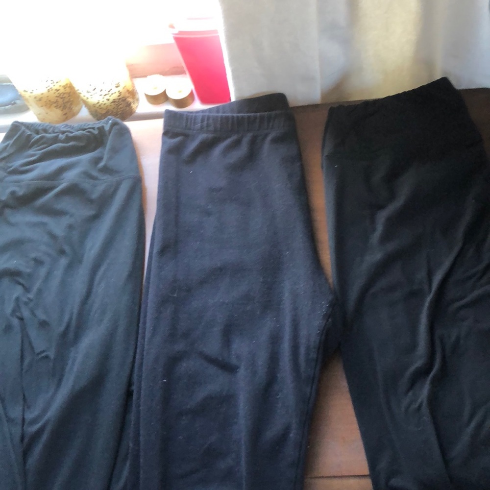 3 pairs of black leggings
